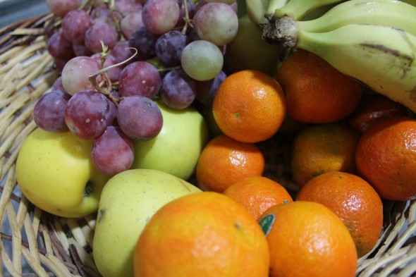 Cada día, un proveedor de fruta proporciona 11 kilos a los trabajadores de la empresa. / G. T. 