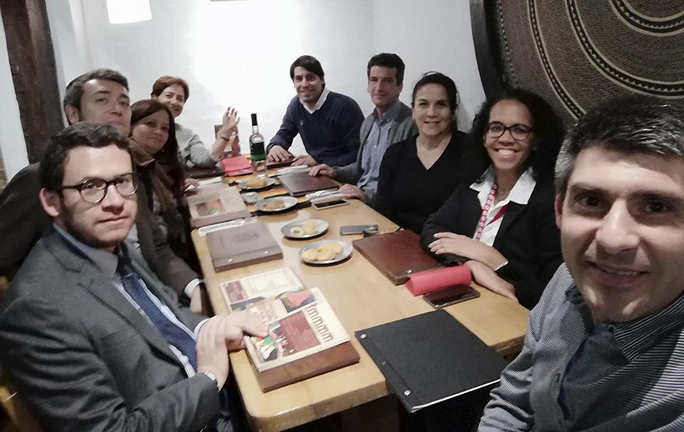 Cena con amigos y clientes en la FILBO